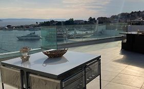 Wide Blue Luxury Boutique Suites